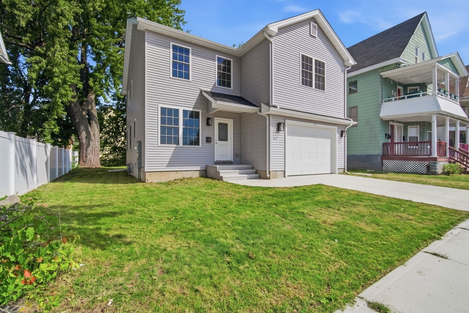 24 Medford St, Springfield MA 01107