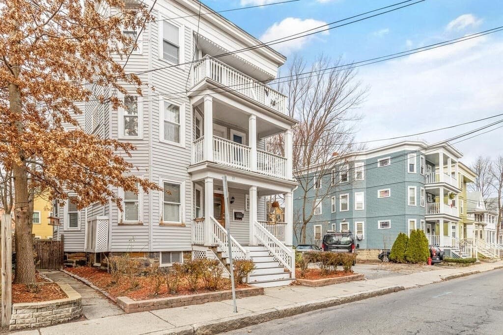21 Washburn Ave # 2, Cambridge MA 02140 photo 2