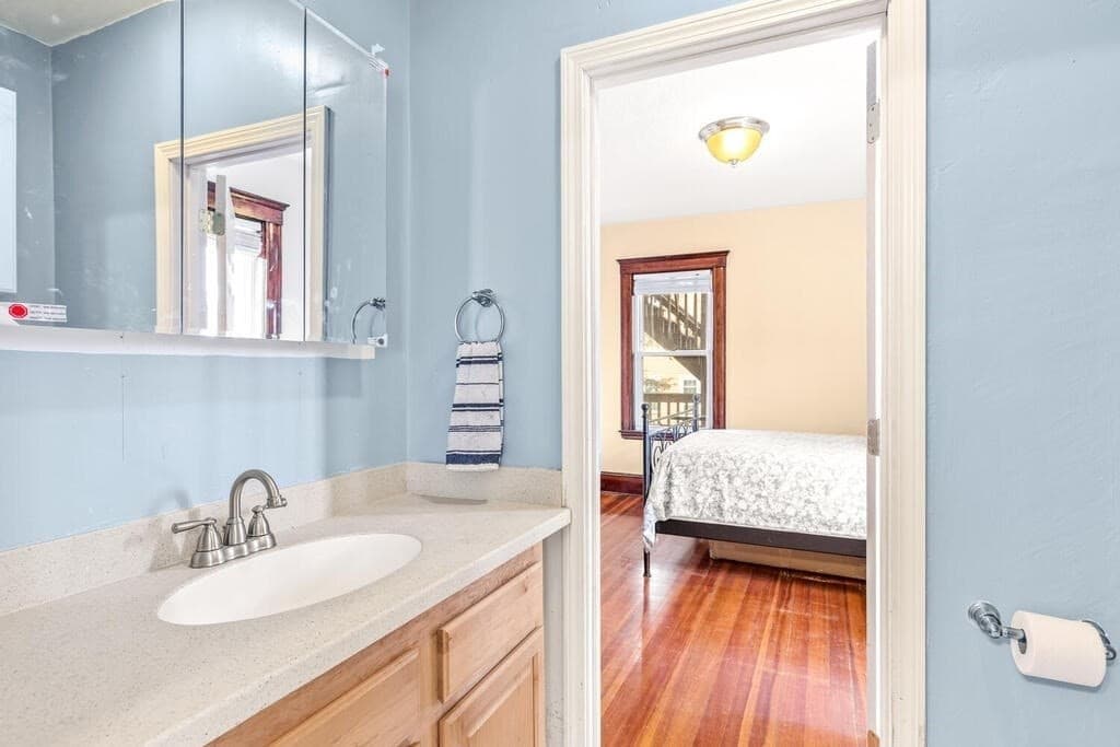 21 Washburn Ave # 2, Cambridge MA 02140 photo 13