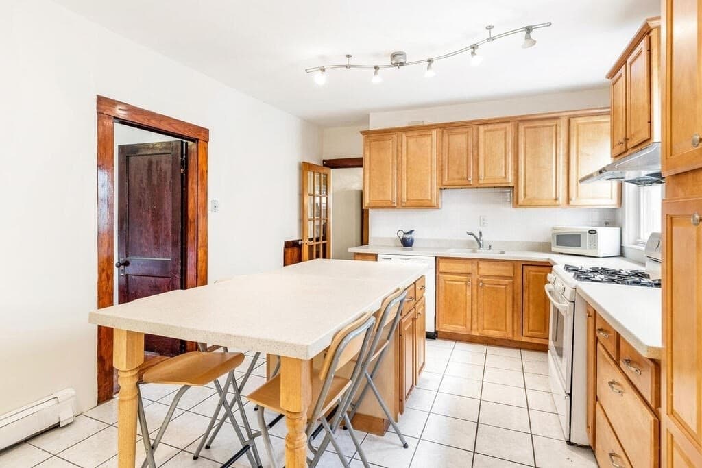 21 Washburn Ave # 2, Cambridge MA 02140 photo 8