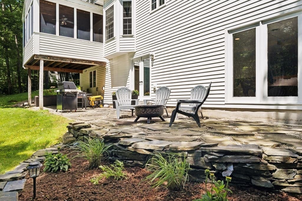 14 Whittier Drive, Bedford NH 03304 photo 38