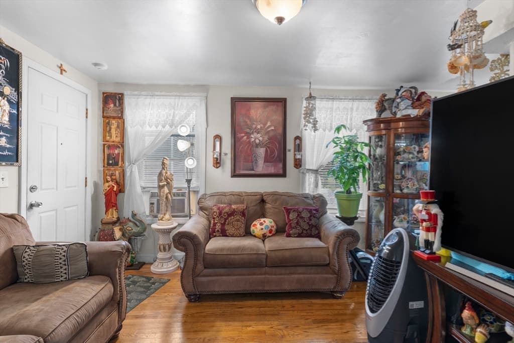 122 Winthrop St, Taunton MA 02780 photo 17