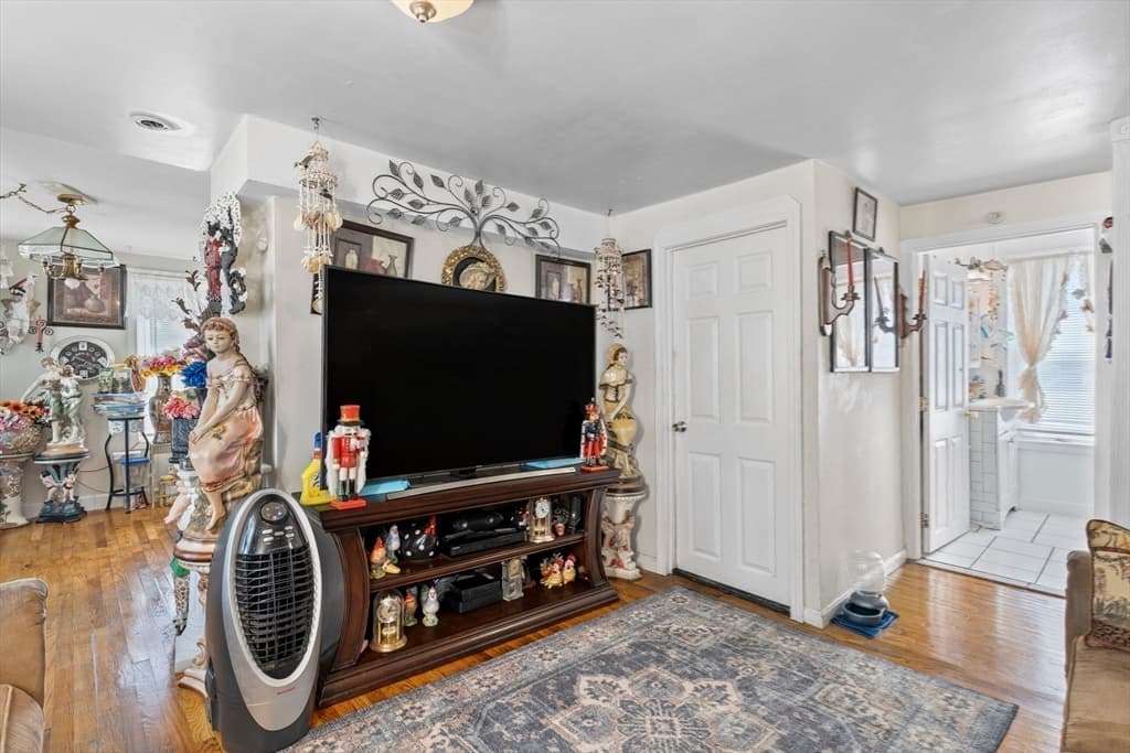 122 Winthrop St, Taunton MA 02780 photo 19