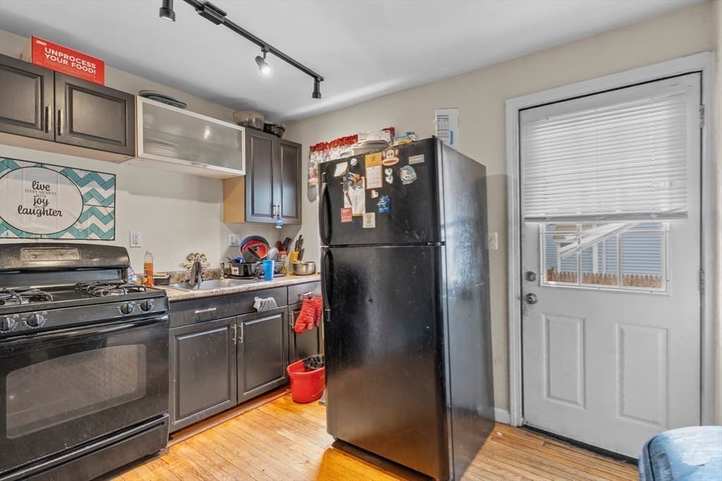 122 Winthrop St, Taunton MA 02780 photo 25