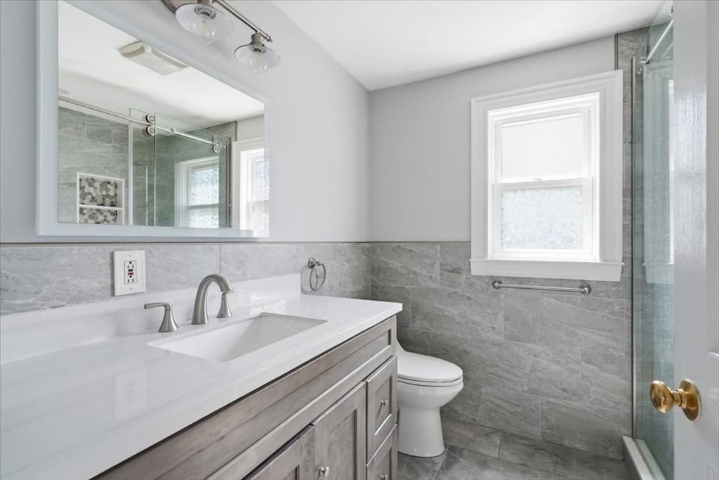 55 Vfw Drive, Rockland MA 02370 photo 8