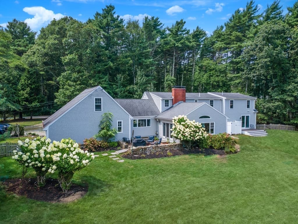Single Family Residence at 19 Register Rd, Marion MA 02738, Marion, photo 2 of 35