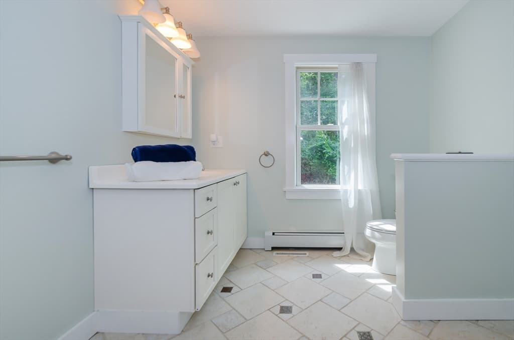 Single Family Residence at 19 Register Rd, Marion MA 02738, Marion, photo 15 of 35