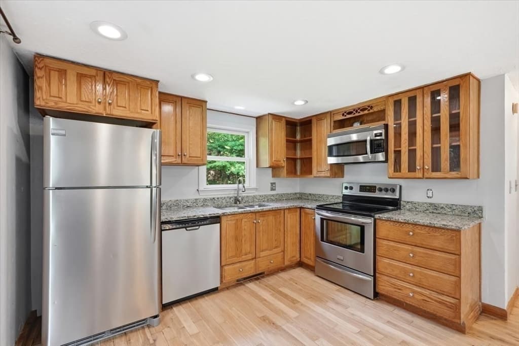 106 Bourne Rd, Plymouth MA 02360 photo 10