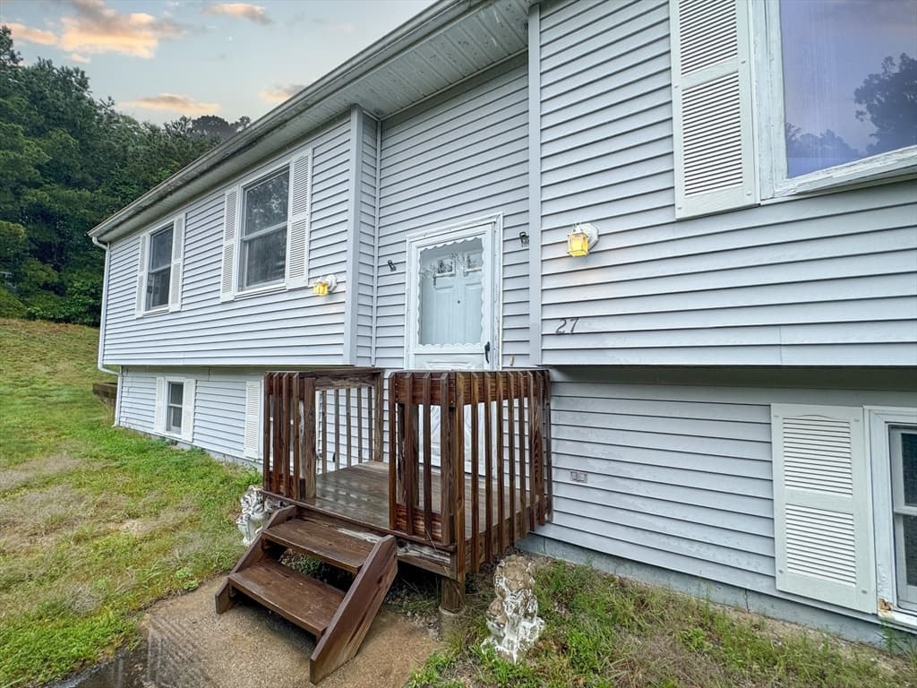 27 Treetop Way, Plymouth MA 02360 photo 2