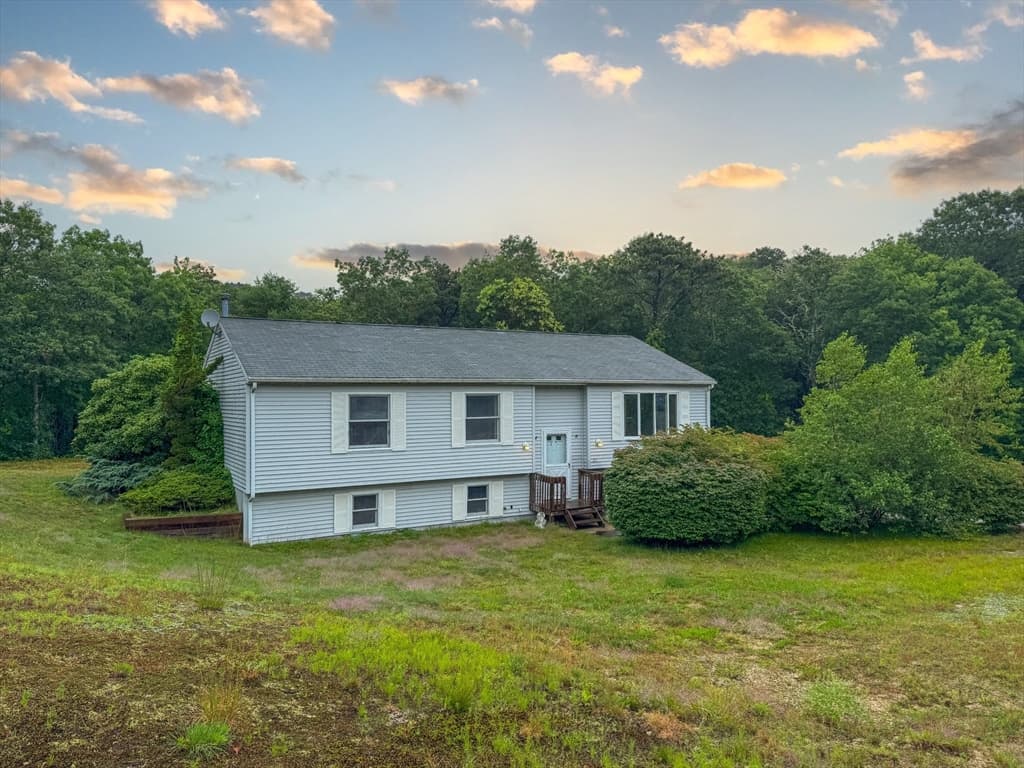 27 Treetop Way, Plymouth MA 02360
