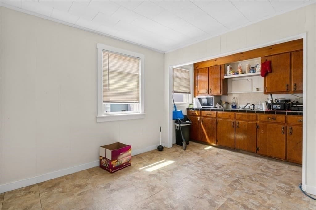 231 County St, Fall River MA 02723 photo 31