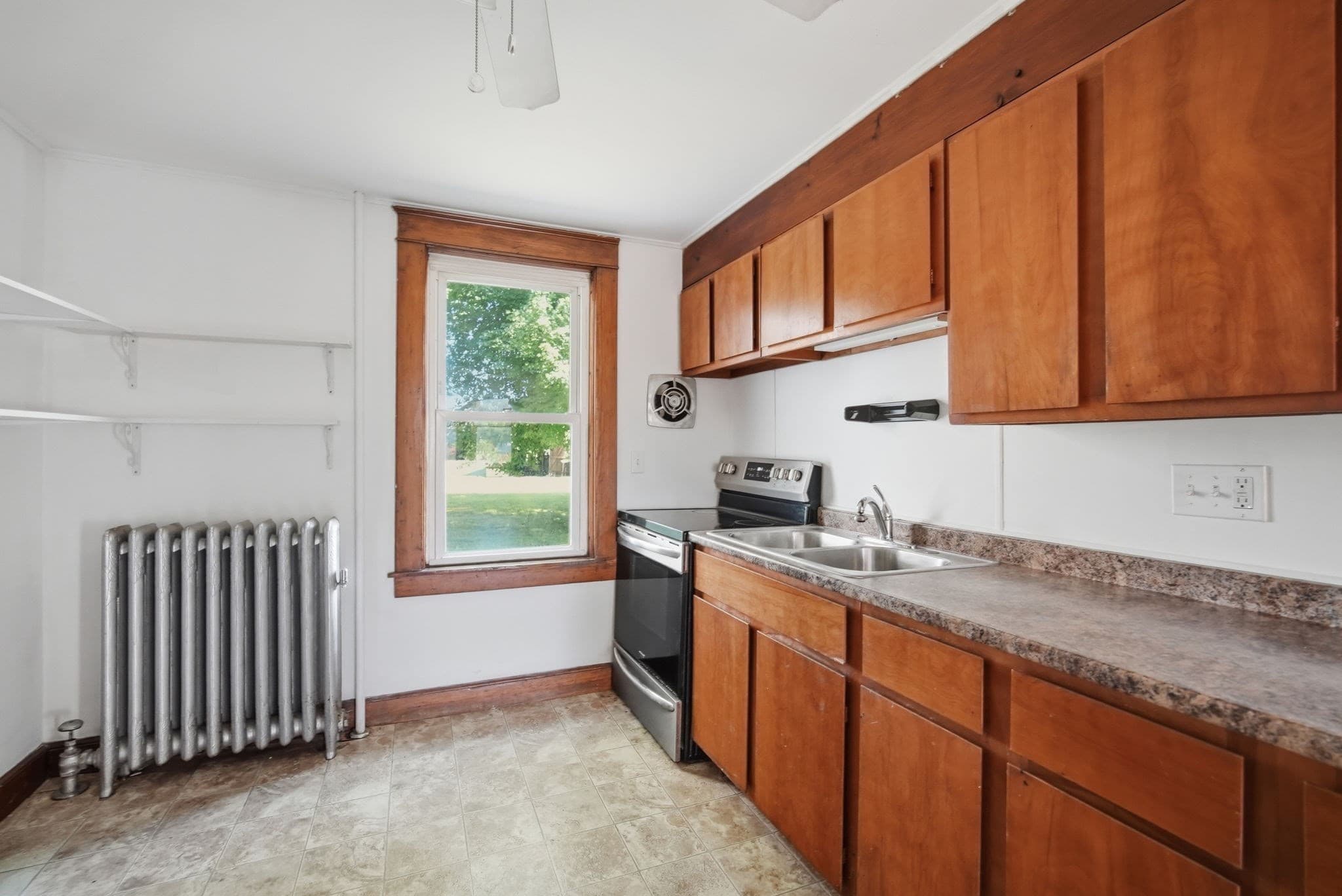 2 Family - 2 Units Up/Down at 98 Stockbridge Rd, Hadley MA 01002, photo 12 of 42