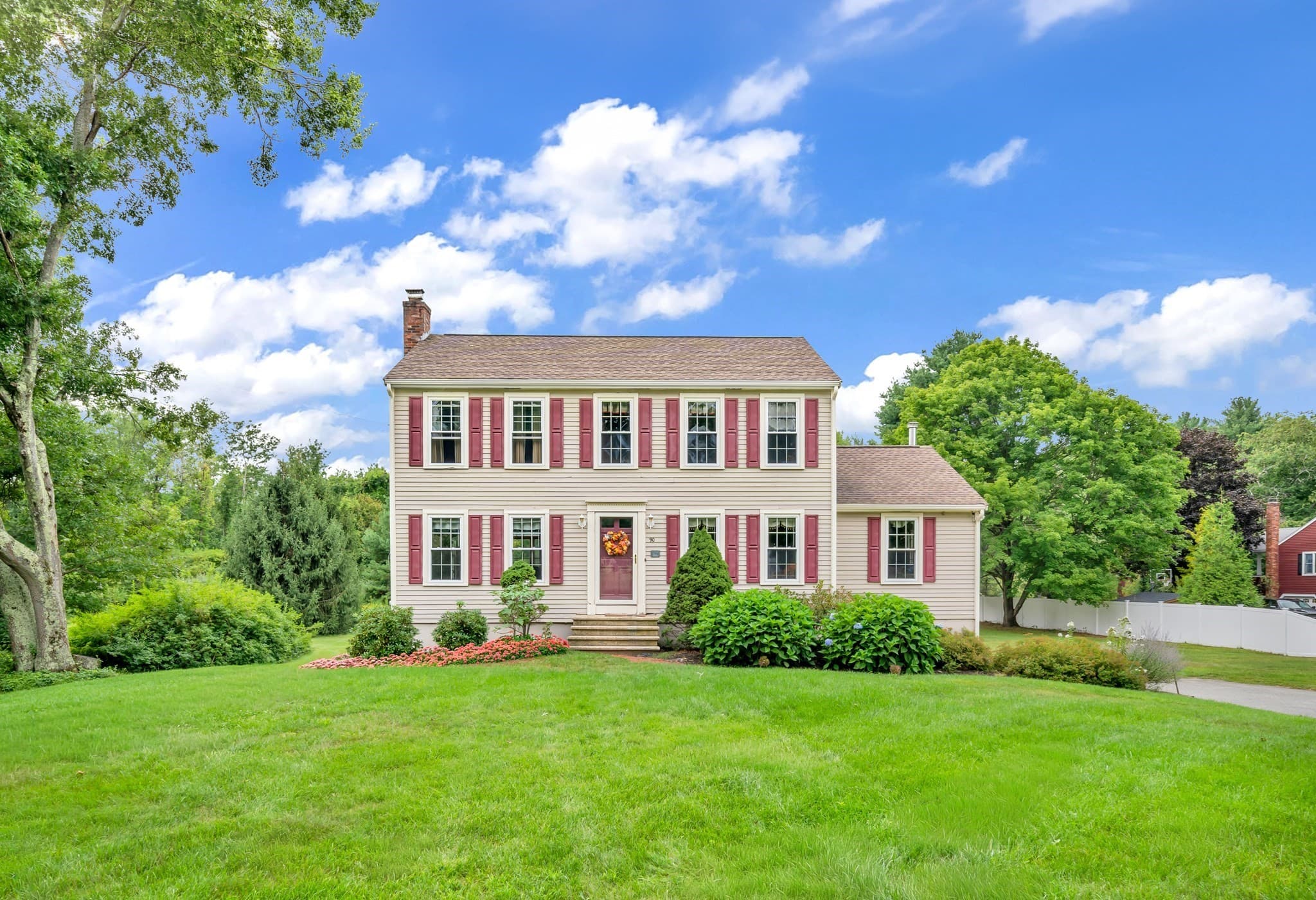 90 Lacy, North Andover MA 01845