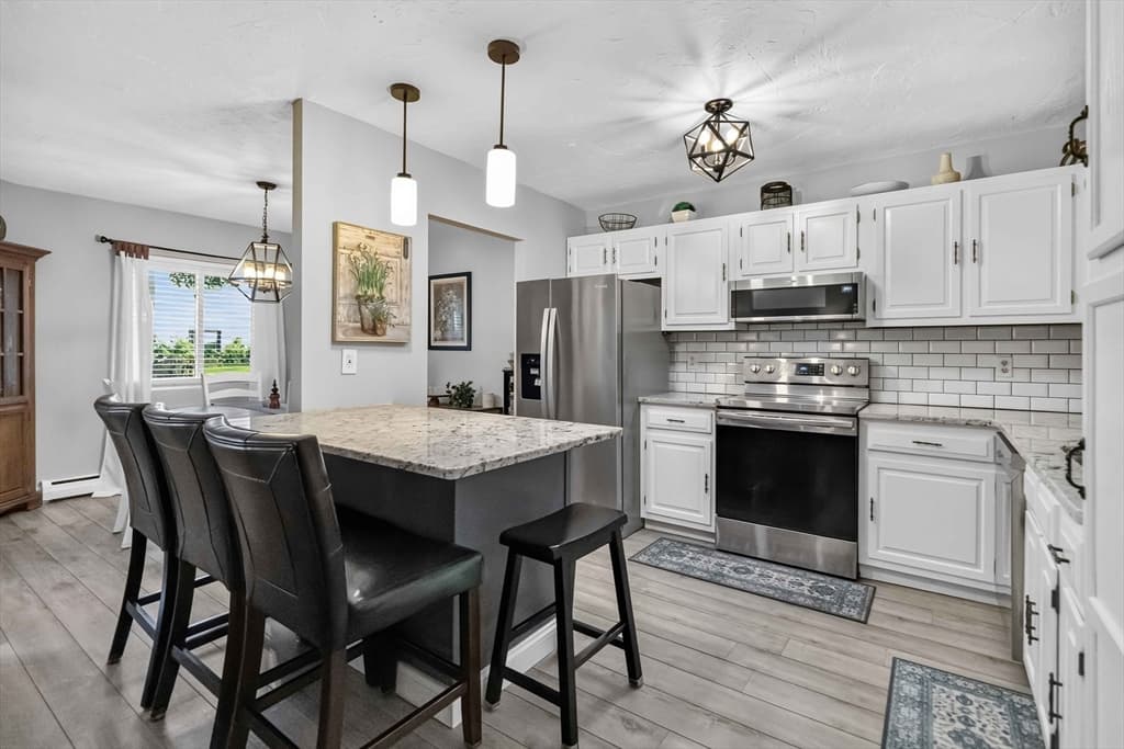 210 Fellsview Terrace # 212, Stoneham MA 02180 photo 2