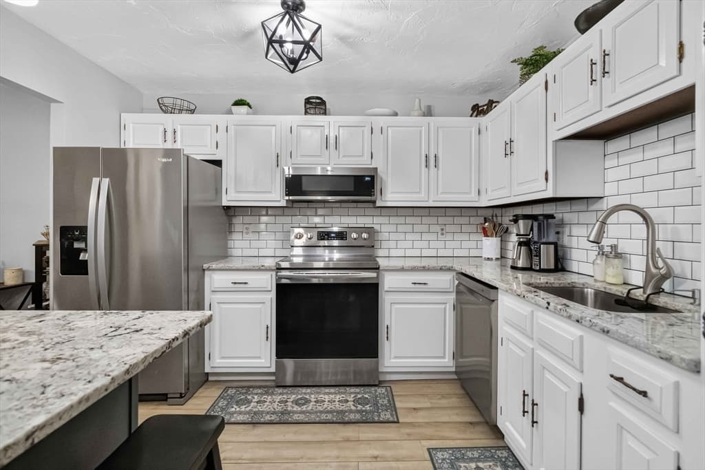 210 Fellsview Terrace # 212, Stoneham MA 02180 photo 3