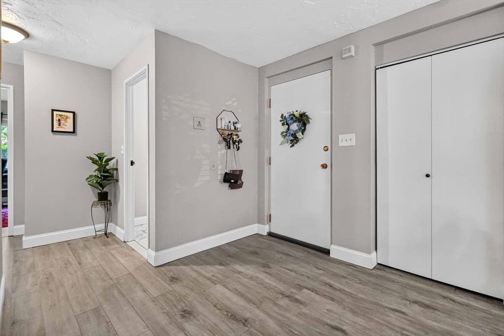 210 Fellsview Terrace # 212, Stoneham MA 02180 photo 9