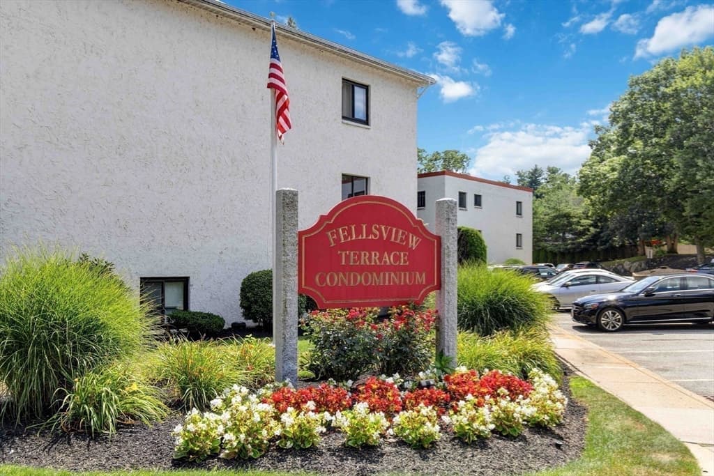 210 Fellsview Terrace # 212, Stoneham MA 02180 photo 14