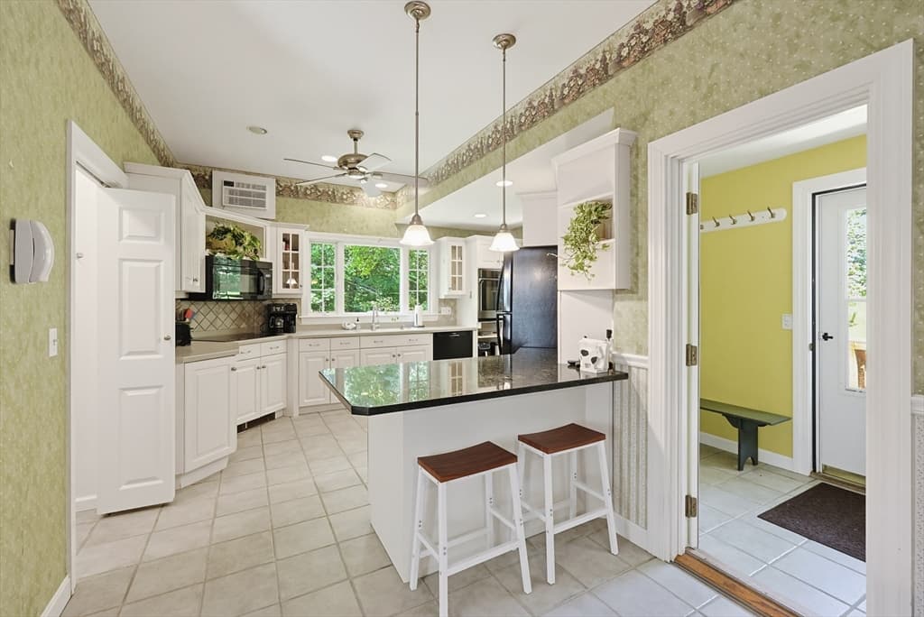 157 Taunton St, Wrentham MA 02093 photo 12
