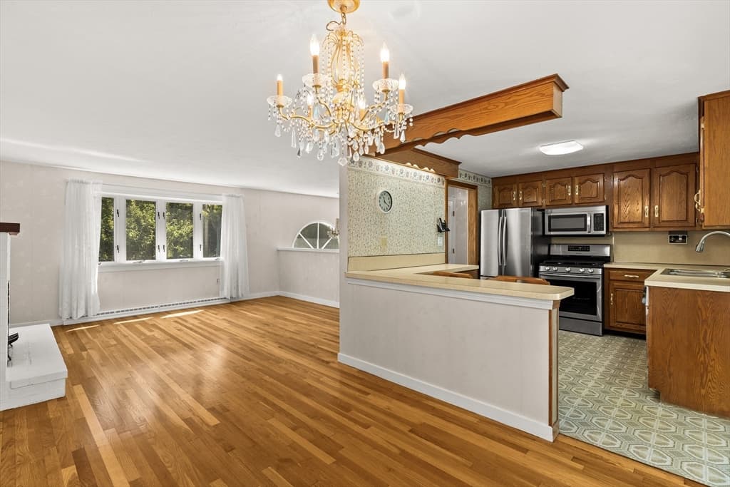 360 W Washington St, Hanson MA 02341 photo 17