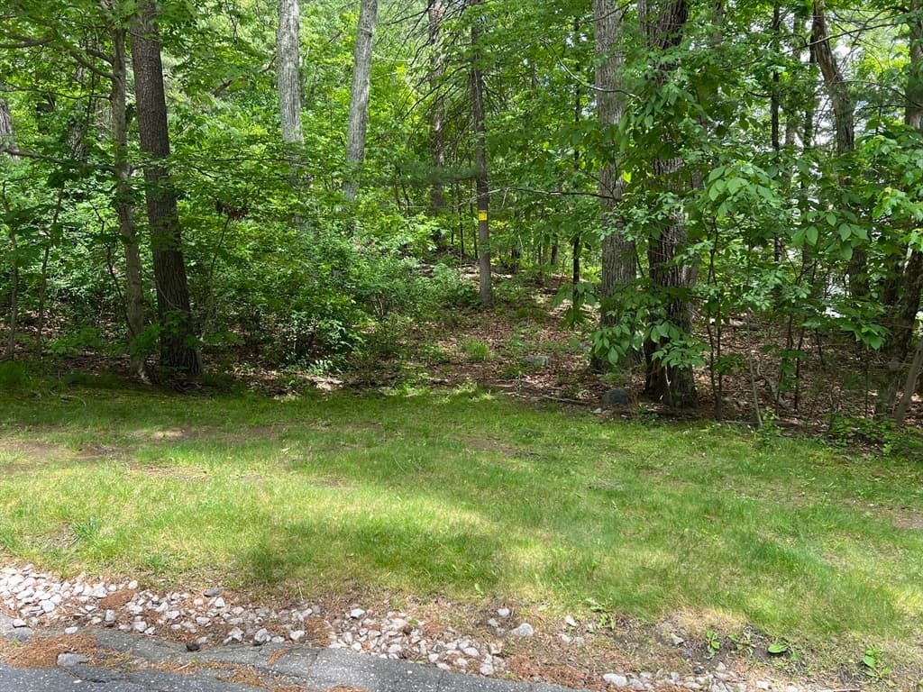 Single Family Residence at 35 Kato Drive, Sudbury MA 01776, Sudbury, photo 3 of 8