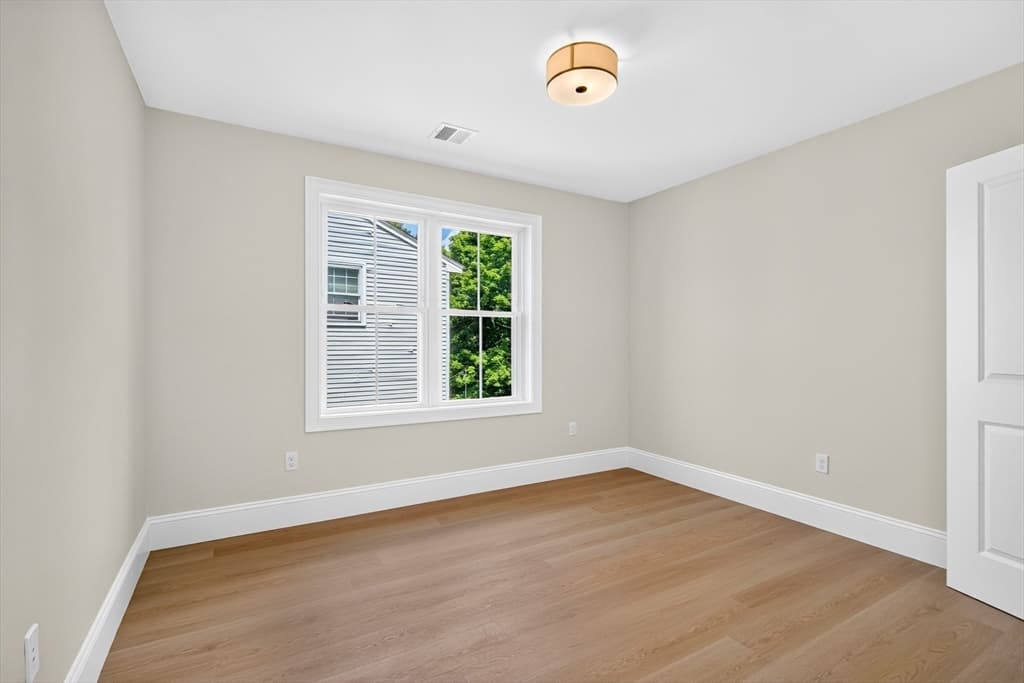 15 Milner Street, Waltham MA 02453 photo 17