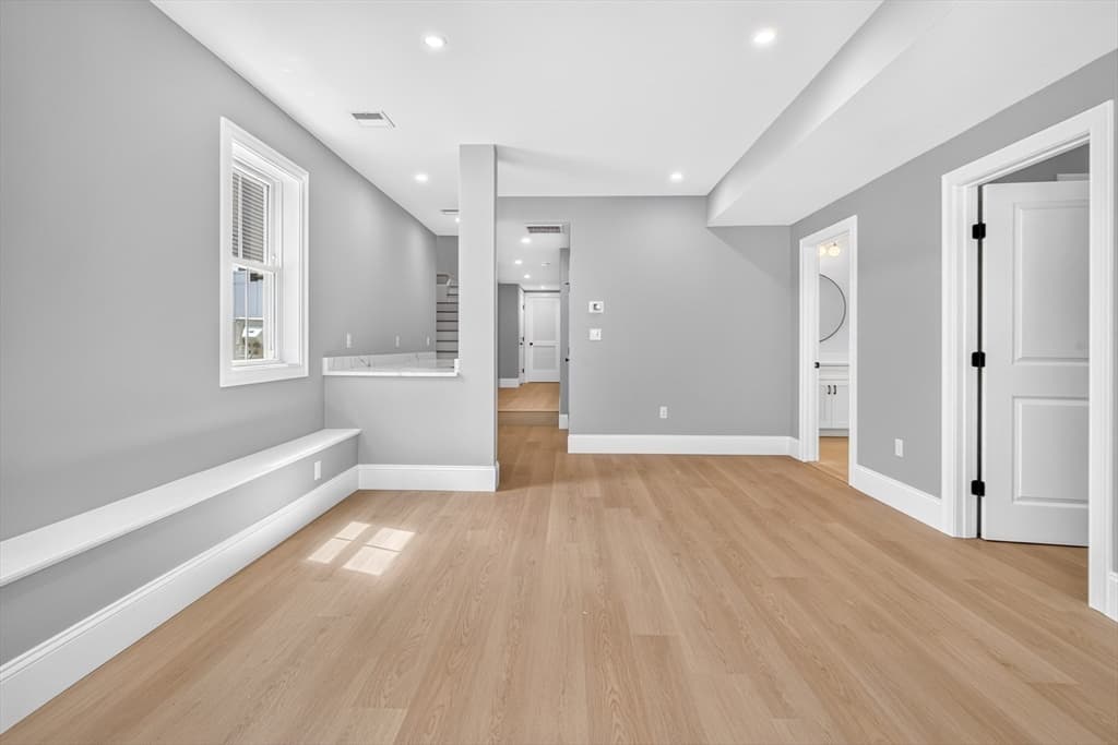 15 Milner Street, Waltham MA 02453 photo 34
