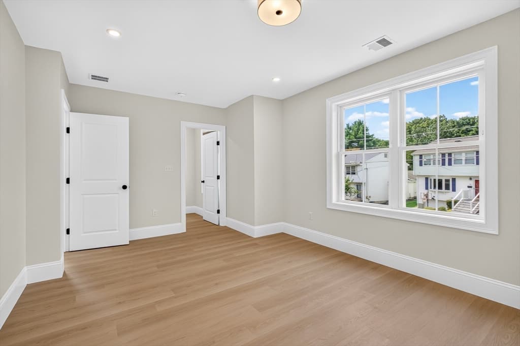 15 Milner Street, Waltham MA 02453 photo 18