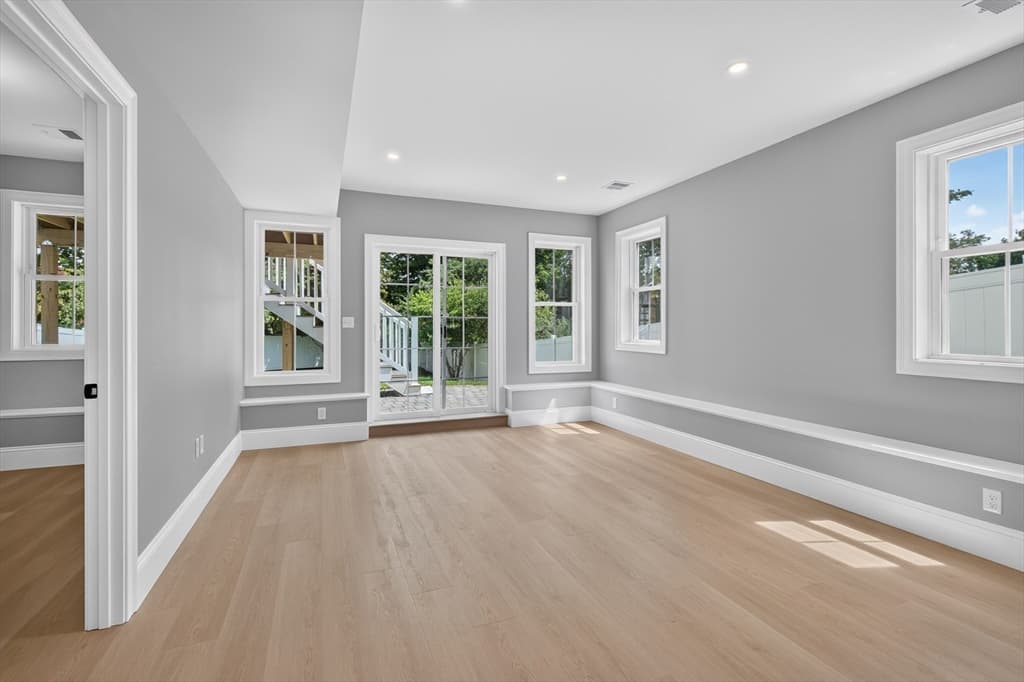 15 Milner Street, Waltham MA 02453 photo 29