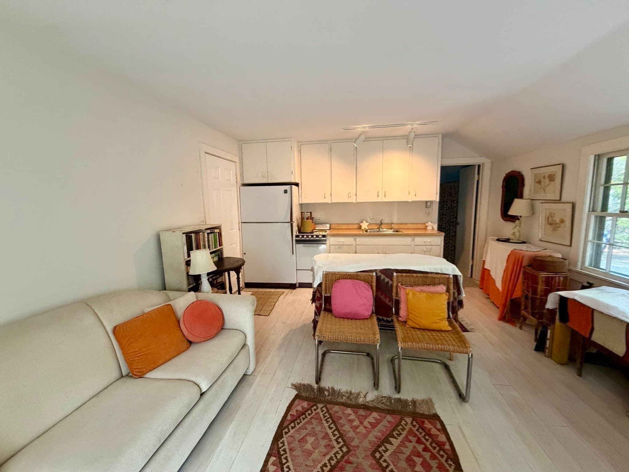 Single Family Residence at 528 Main Street, Tisbury MA 02568, photo 23 of 31