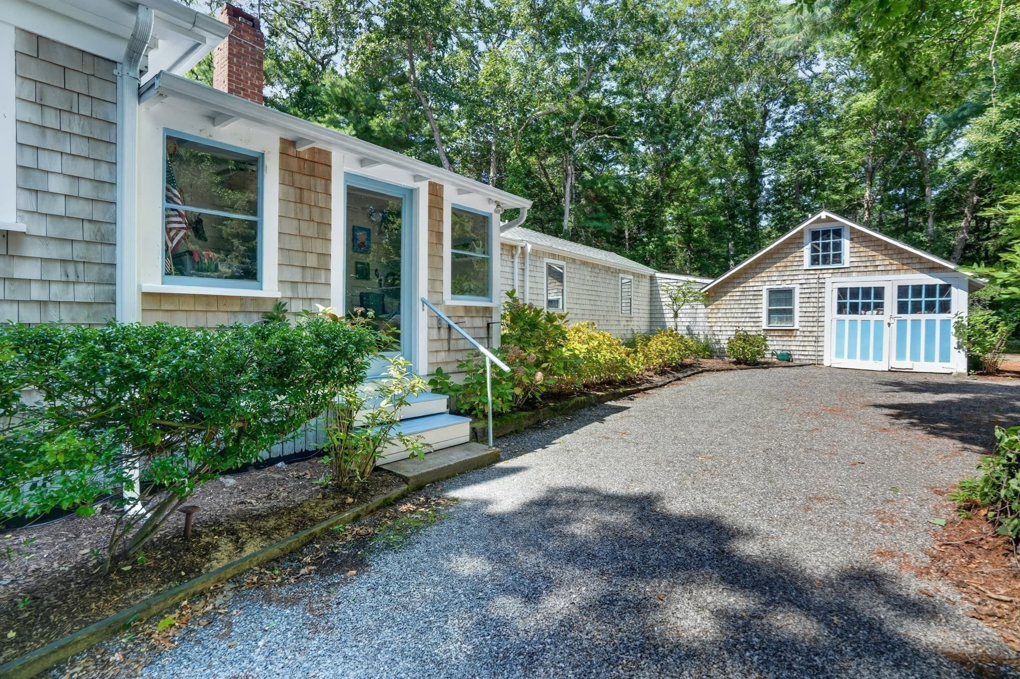 Single Family Residence at 528 Main Street, Tisbury MA 02568, photo 27 of 31