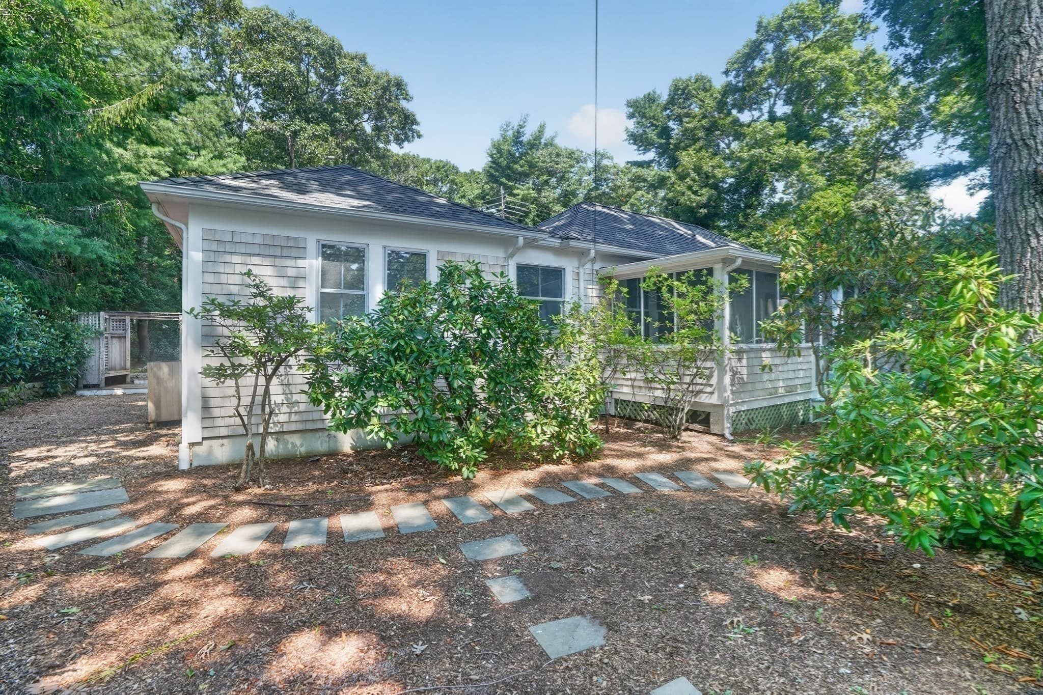 Single Family Residence at 528 Main Street, Tisbury MA 02568, photo 28 of 31