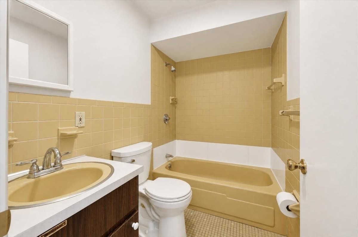 Condominium at 1801 Ocean Street # 33, Marshfield MA 02050, Marshfield, photo 14 of 17