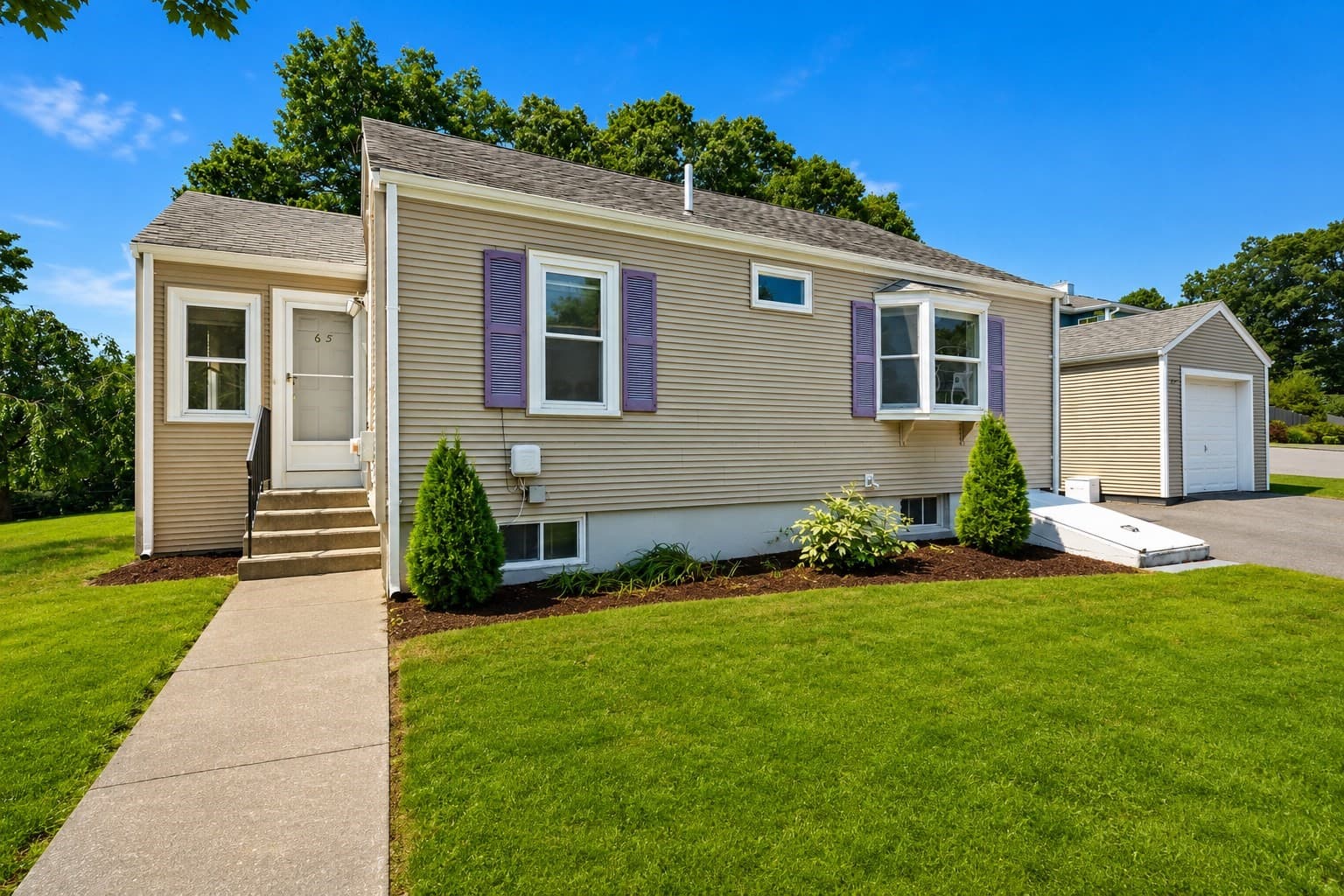 65 Fuller St, Canton MA 02021