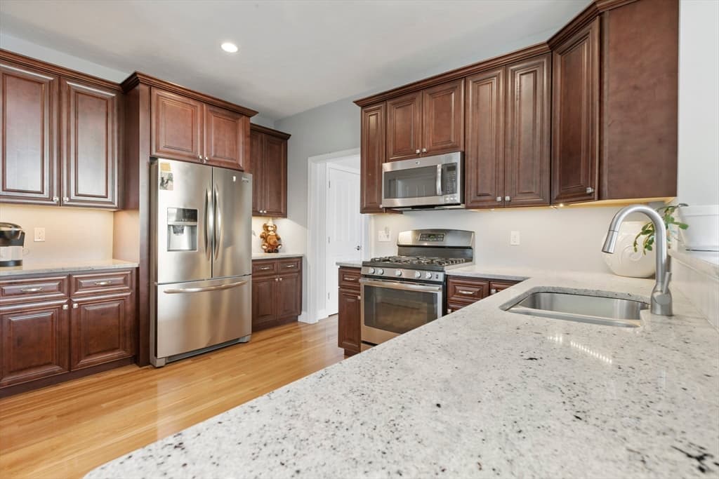 5 Thoreau Trl # 5, Milford MA 01757 photo 8