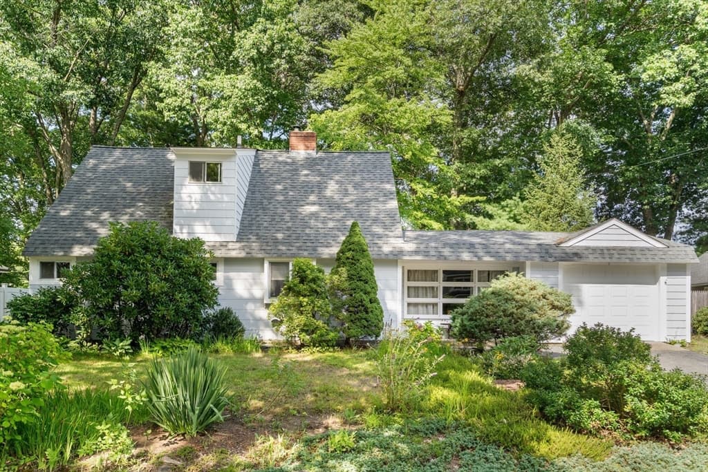 24 Vernon Road, Natick MA 01760
