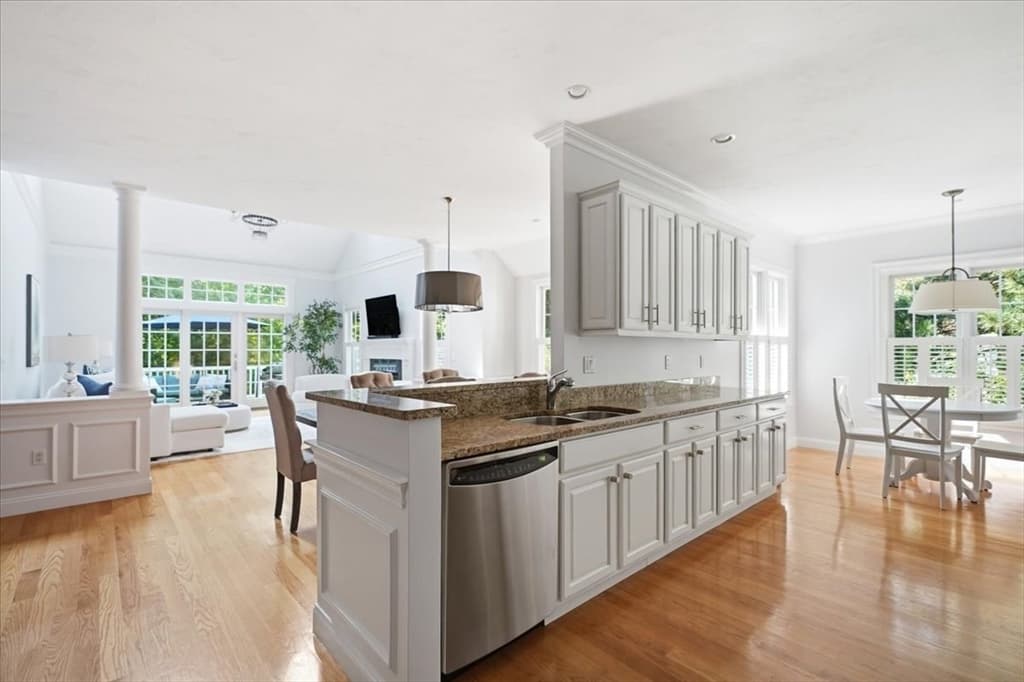 239 Washington St # 9, Norwell MA 02061 photo 5