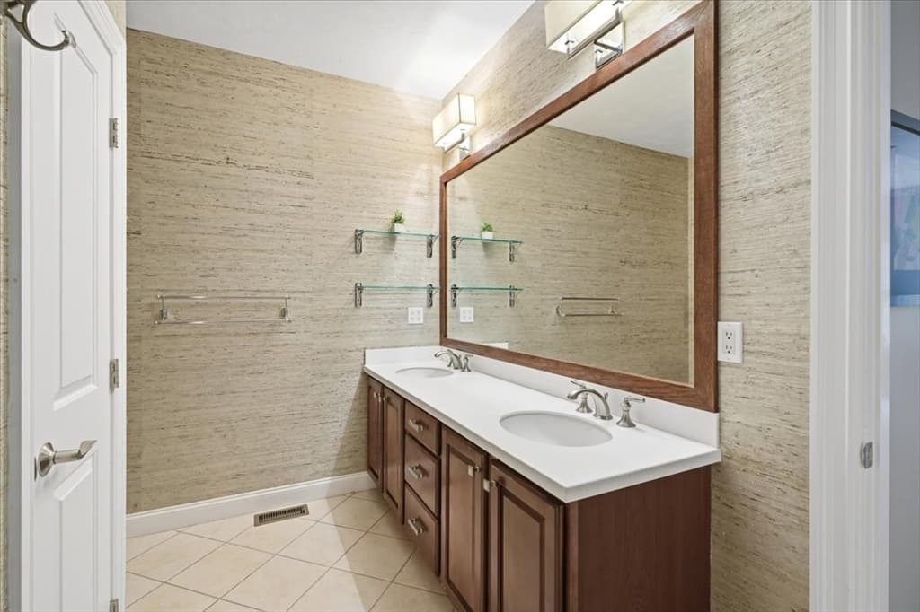 239 Washington St # 9, Norwell MA 02061 photo 14