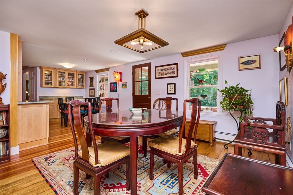 93 Arch St, Northampton MA 01053 photo 5