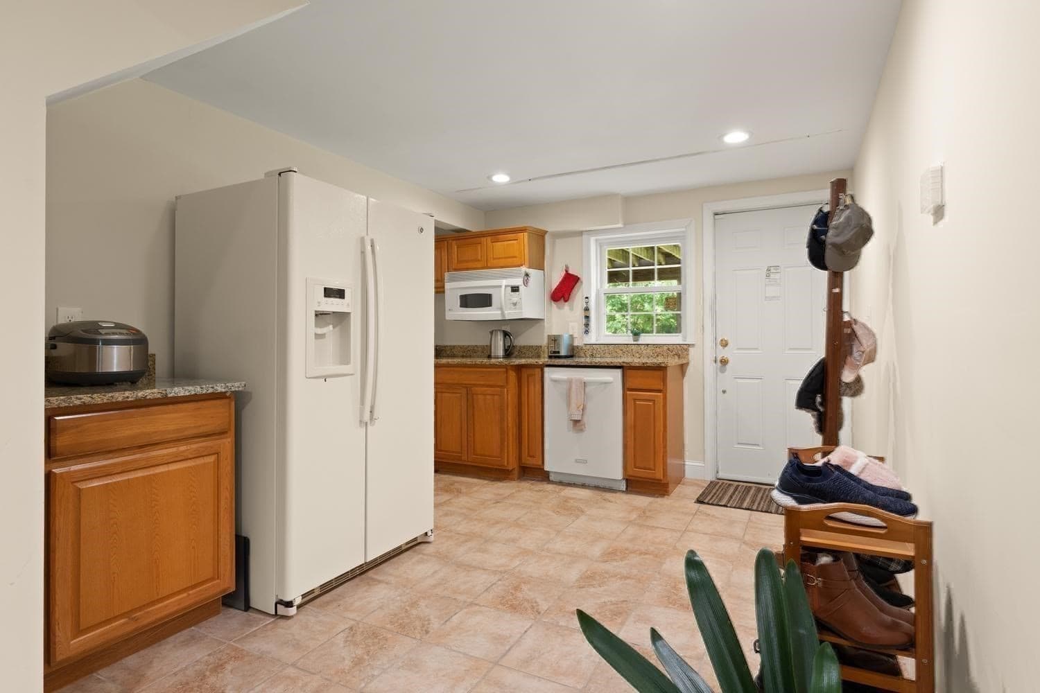 Single Family Residence at 73 Sudbury, Ashland MA 01721, Ashland, photo 22 of 40