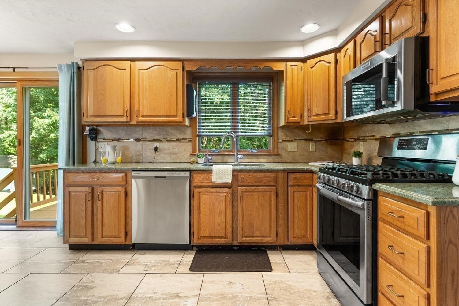 Single Family Residence at 73 Sudbury, Ashland MA 01721, Ashland, photo 4 of 40