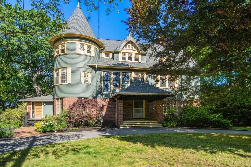 379 Central, Newton MA 02466 photo 2