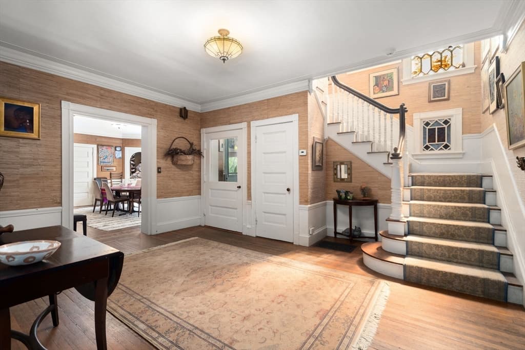 379 Central, Newton MA 02466 photo 4