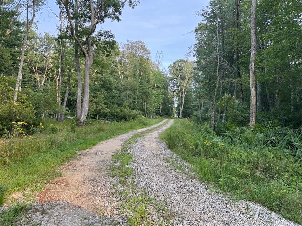6 Peters Farm Lane, Dartmouth MA 02748