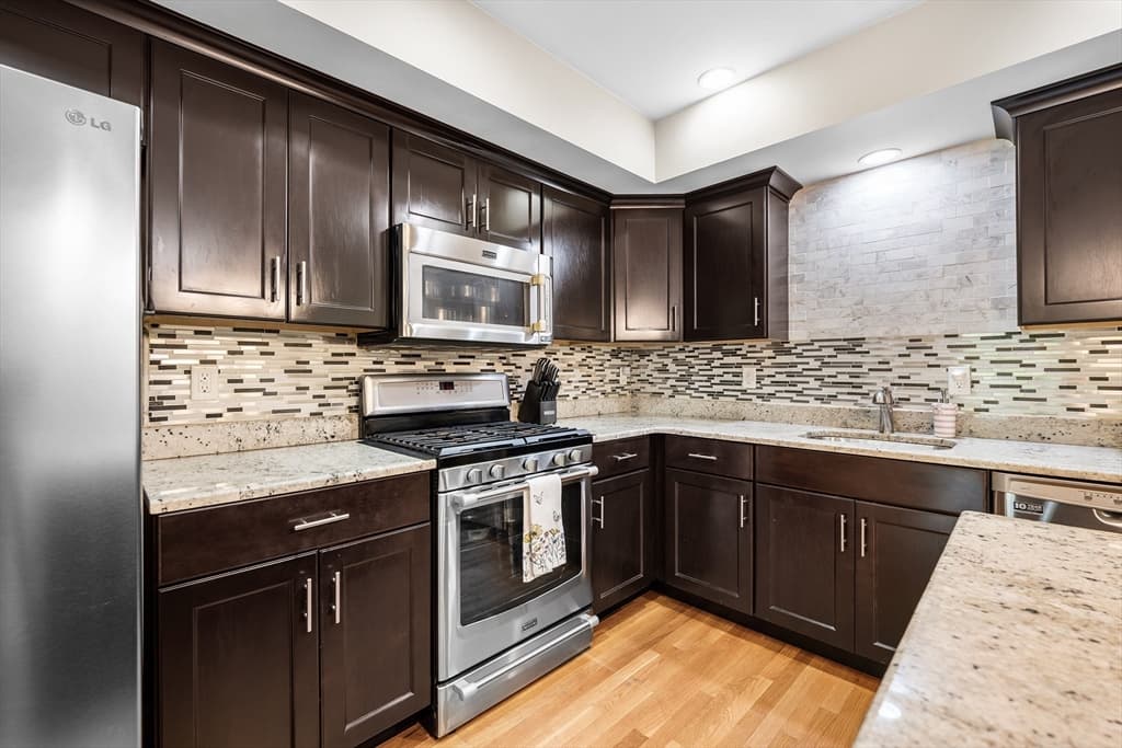 11 Railroad Ave # 7, North Reading MA 01864 photo 9