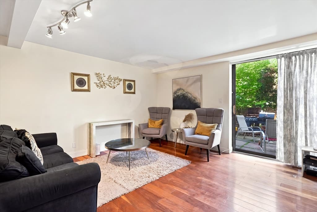 Condominium at 3 Longwood Dr # 103, Andover MA 01810, Andover, photo 6 of 29