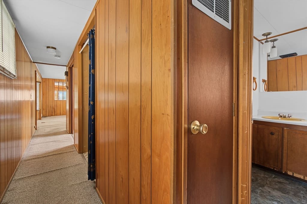 121 Mayflower Ave, Taunton MA 02780 photo 24