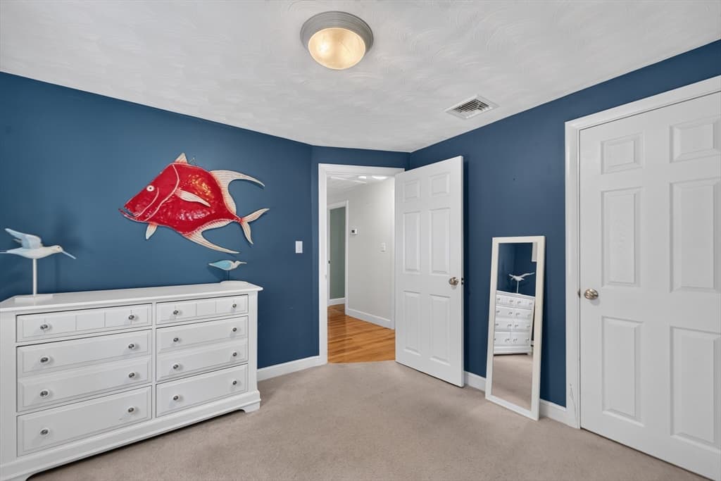 462 Chestnut St, Needham MA 02492 photo 32