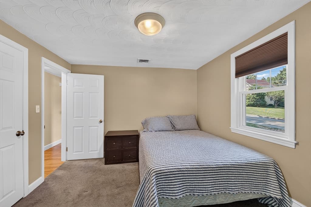 462 Chestnut St, Needham MA 02492 photo 29