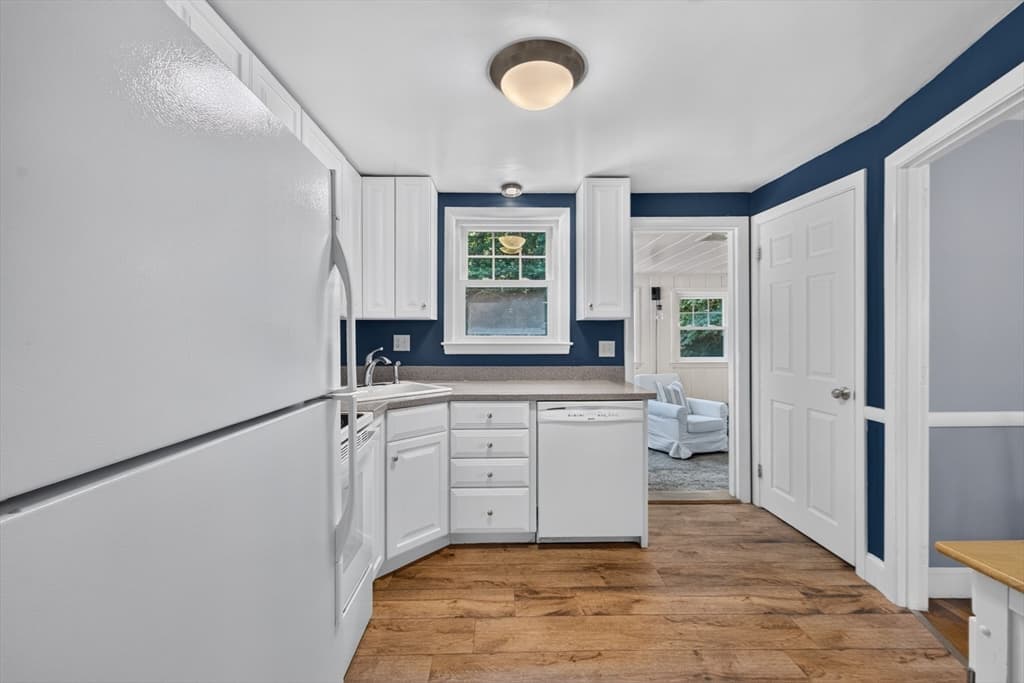 462 Chestnut St, Needham MA 02492 photo 21