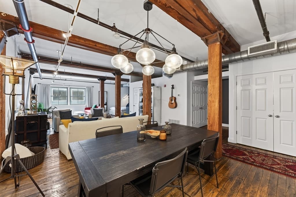 881 E 1st St # 203, Boston MA 02127 photo 5